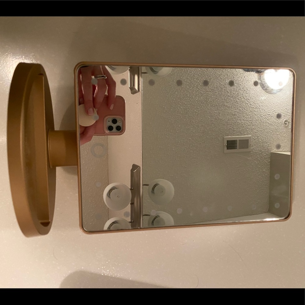 Impressions Mini Light up Makeup Mirror